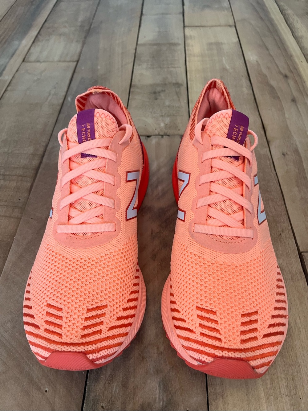 New Balance Fuel Cell Echo VI Running Shoes Women’s Size 9B Coral (WFCECCP)